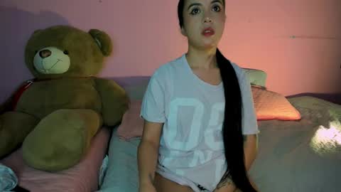 Nathalia online show from February 20, 2025, 3:56 am