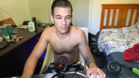 native_boy2 online show from February 20, 2026, 9:04 pm