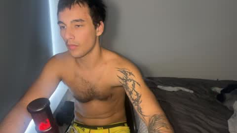 native_boy2 online show from April 21, 2026, 2:51 am