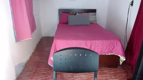 Snapshot of natty_01 chatting on December 13, 2024, 5:27 am natalia online show from December 13, 2024, 5:27 am