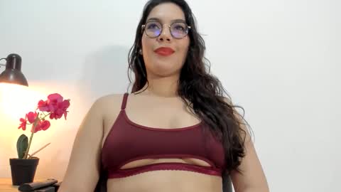 Natty Trainor online show from June 10, 2026, 8:19 pm