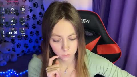 natural_babe666 online show from February 7, 2025, 9:47 am