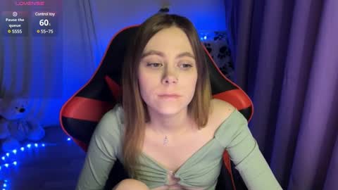 natural_babe666 online show from March 5, 2025, 6:12 pm