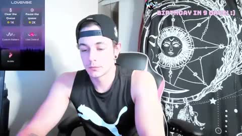 Snapshot of naturesbest951 chatting on October 4, 2025, 1:47 am NATURESBEST online show from October 4, 2025, 1:47 am