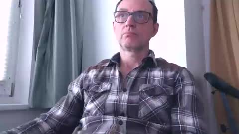 Snapshot of naturista25 chatting on October 15, 2025, 2:17 pm naturista25 online show from October 15, 2025, 2:17 pm