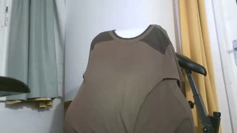 Snapshot of naturista25 chatting on October 26, 2025, 4:02 pm naturista25 online show from October 26, 2025, 4:02 pm