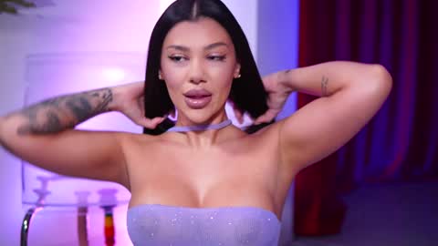 Naty online show from December 21, 2024, 7:38 pm