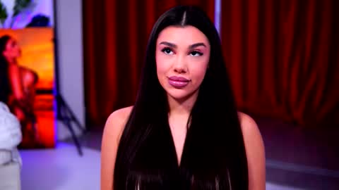 Naty online show from December 4, 2025, 5:06 am