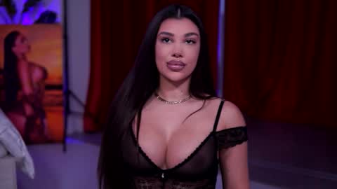 Naty online show from December 19, 2025, 7:54 pm