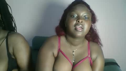 Snapshot of naughti_garlie chatting on April 28, 2026, 4:39 am naughti_garlie online show from April 28, 2026, 4:39 am
