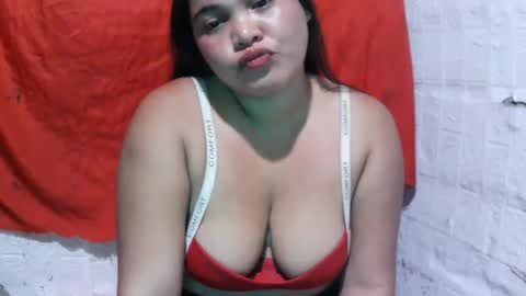 Hannah online show from September 15, 2025, 3:45 pm