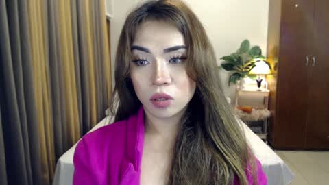 Snapshot of naughty_dreamerxxx chatting on January 24, 2025, 8:13 am Queen Jess online show from January 24, 2025, 8:13 am
