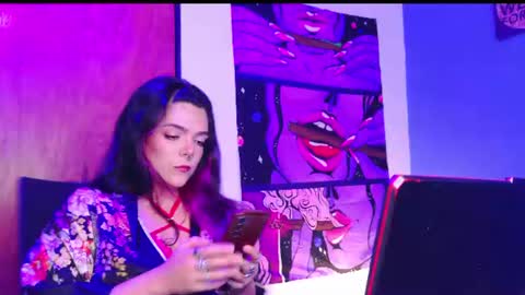 Snapshot of naughty_em_17 chatting on July 5, 2026, 6:37 pm Em please help me reach 100 thumbs up 3 online show from July 5, 2026, 6:37 pm