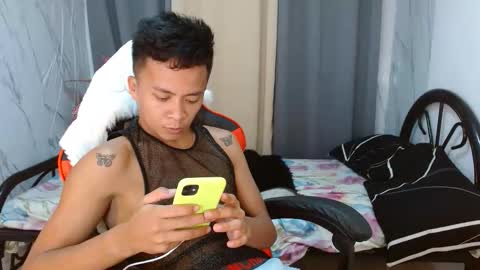 Snapshot of naughty_kirk chatting on April 18, 2026, 10:08 am Kirk online show from April 18, 2026, 10:08 am