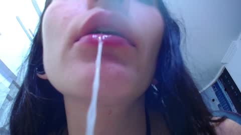 Kitten online show from December 30, 2024, 5:23 pm