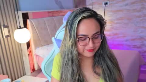 Snapshot of naughty_lilaa chatting on October 25, 2025, 12:13 pm LILA online show from October 25, 2025, 12:13 pm
