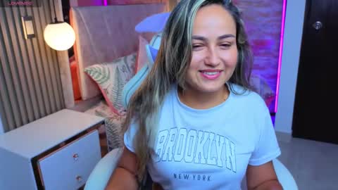 Snapshot of naughty_lilaa chatting on November 2, 2025, 9:55 am LILA online show from November 2, 2025, 9:55 am