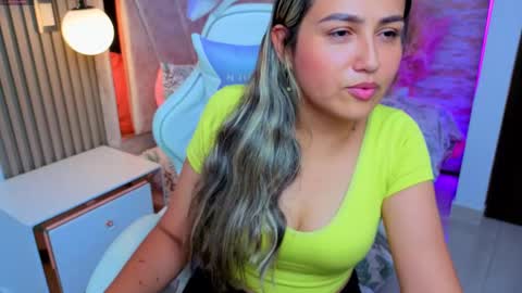 Snapshot of naughty_lilaa chatting on November 12, 2025, 7:46 pm LILA online show from November 12, 2025, 7:46 pm