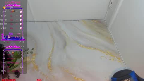 Snapshot of naughty_lizeth chatting on October 24, 2025, 4:14 pm lizeth online show from October 24, 2025, 4:14 pm