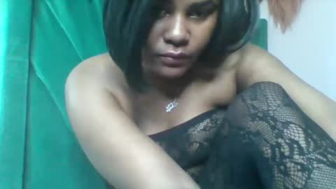 queen online show from September 17, 2025, 1:46 pm