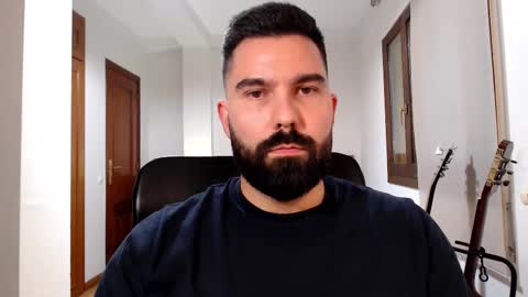 Tom online show from October 15, 2025, 9:42 am