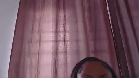 naughtybunny7 online show from May 7, 2026, 1:16 pm