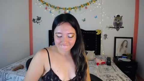 Valeria  online show from December 18, 2024, 8:14 pm