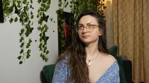 Mya Alexya online show from December 5, 2025, 11:30 am