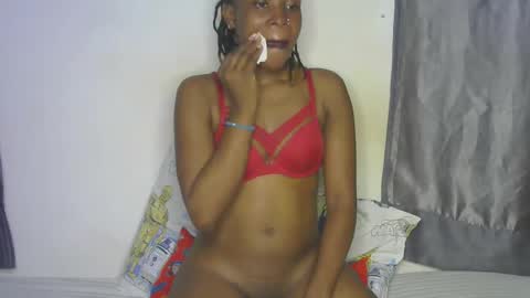 naughtyie online show from December 15, 2025, 2:32 pm