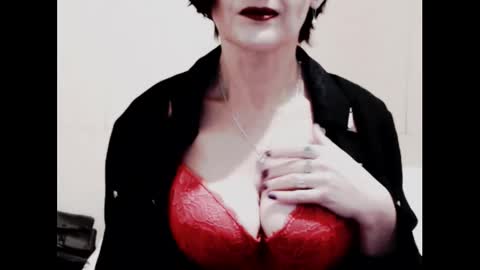 Snapshot of naughtyjenniferxx chatting on December 14, 2025, 3:34 am Jenny online show from December 14, 2025, 3:34 am