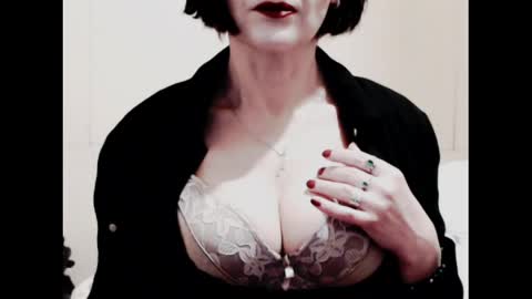 Snapshot of naughtyjenniferxx chatting on April 17, 2026, 3:09 am Jenny online show from April 17, 2026, 3:09 am