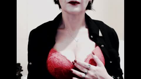 Snapshot of naughtyjenniferxx chatting on April 20, 2026, 1:41 am Jenny online show from April 20, 2026, 1:41 am