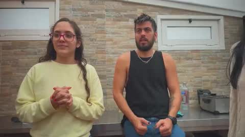 ANDREA STEPH  MIKE online show from October 4, 2025, 9:18 am