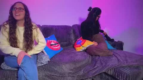 ANDREA STEPH  MIKE online show from November 15, 2025, 10:56 am