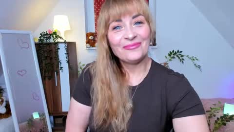 Milana - on air every day except Wednesday from 9 pm to 4 am European time online show from November 20, 2025, 8:52 pm