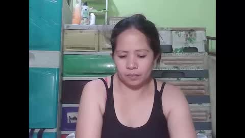 naughtymom26 online show from February 27, 2026, 2:33 am