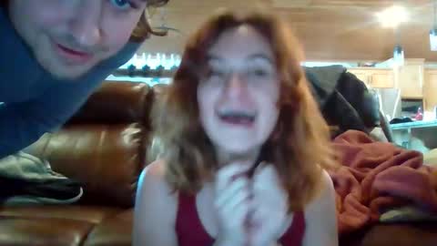 Snapshot of naughtynomadz chatting on November 14, 2025, 10:07 pm NaughtyNomadz online show from November 14, 2025, 10:07 pm