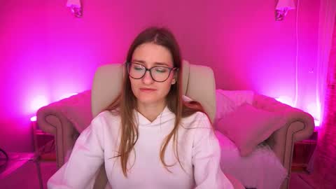 Snapshot of naughtynursevibe chatting on October 13, 2025, 6:24 am Ur Nurse online show from October 13, 2025, 6:24 am