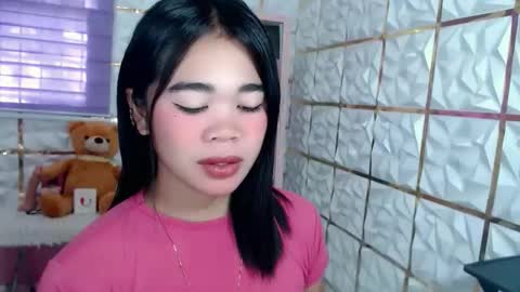 Snapshot of naughtyprincessmae chatting on May 26, 2026, 12:39 am PrincessMae online show from May 26, 2026, 12:39 am