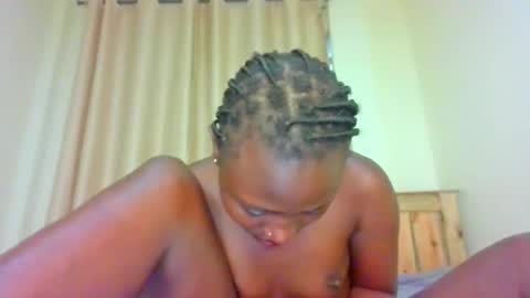 Snapshot of naughtyqueen12 chatting on September 14, 2025, 1:49 am naughtyqueen12 online show from September 14, 2025, 1:49 am