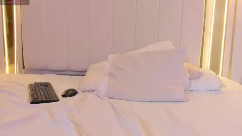 Snapshot of naughtyrose_vc chatting on April 28, 2026, 2:27 am naughtyrose vc online show from April 28, 2026, 2:27 am