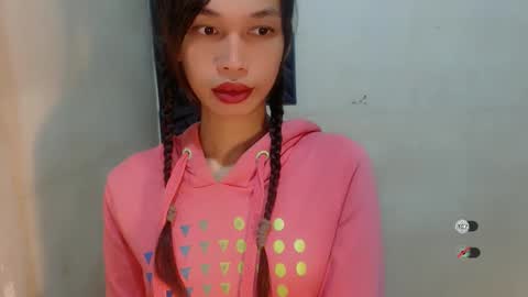 Celine online show from November 30, 2025, 3:38 pm