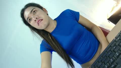 naughtywildvenice online show from February 19, 2025, 3:38 pm