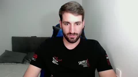 Snapshot of naugthy18boy chatting on January 28, 2025, 7:53 pm Nico online show from January 28, 2025, 7:53 pm