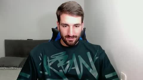 Snapshot of naugthy18boy chatting on January 29, 2025, 7:53 pm Nico online show from January 29, 2025, 7:53 pm