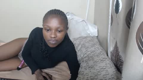 nawtylarissa_ online show from October 1, 2025, 12:49 am