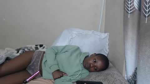 nawtylarissa_ online show from October 29, 2025, 7:15 pm