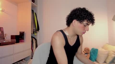 Natan online show from November 27, 2025, 5:04 pm