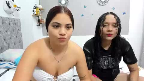 nay_and_aleja online show from September 10, 2025, 3:28 am