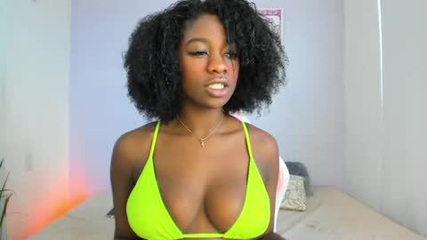 Snapshot of nayah_williams chatting on February 13, 2025, 12:43 pm Nayah Williams - OnlyFans online show from February 13, 2025, 12:43 pm
